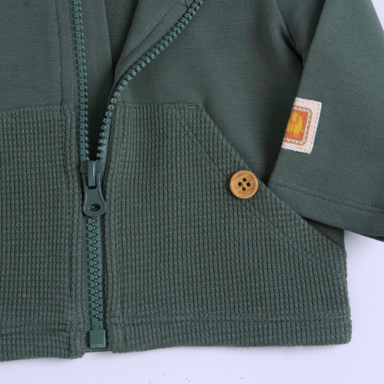 Felpa con cappuccio e tasche in tessuto lavorato - NUOVA COLLEZIONE CHICCO P/E 2026